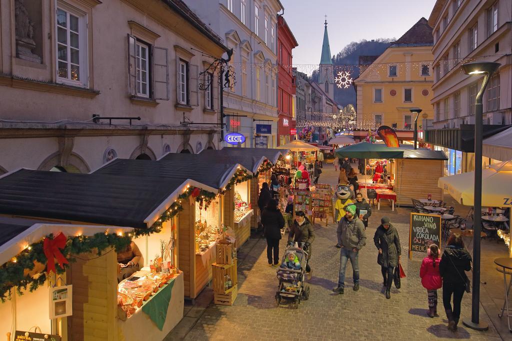 Mcc Hostel Целе Экстерьер фото